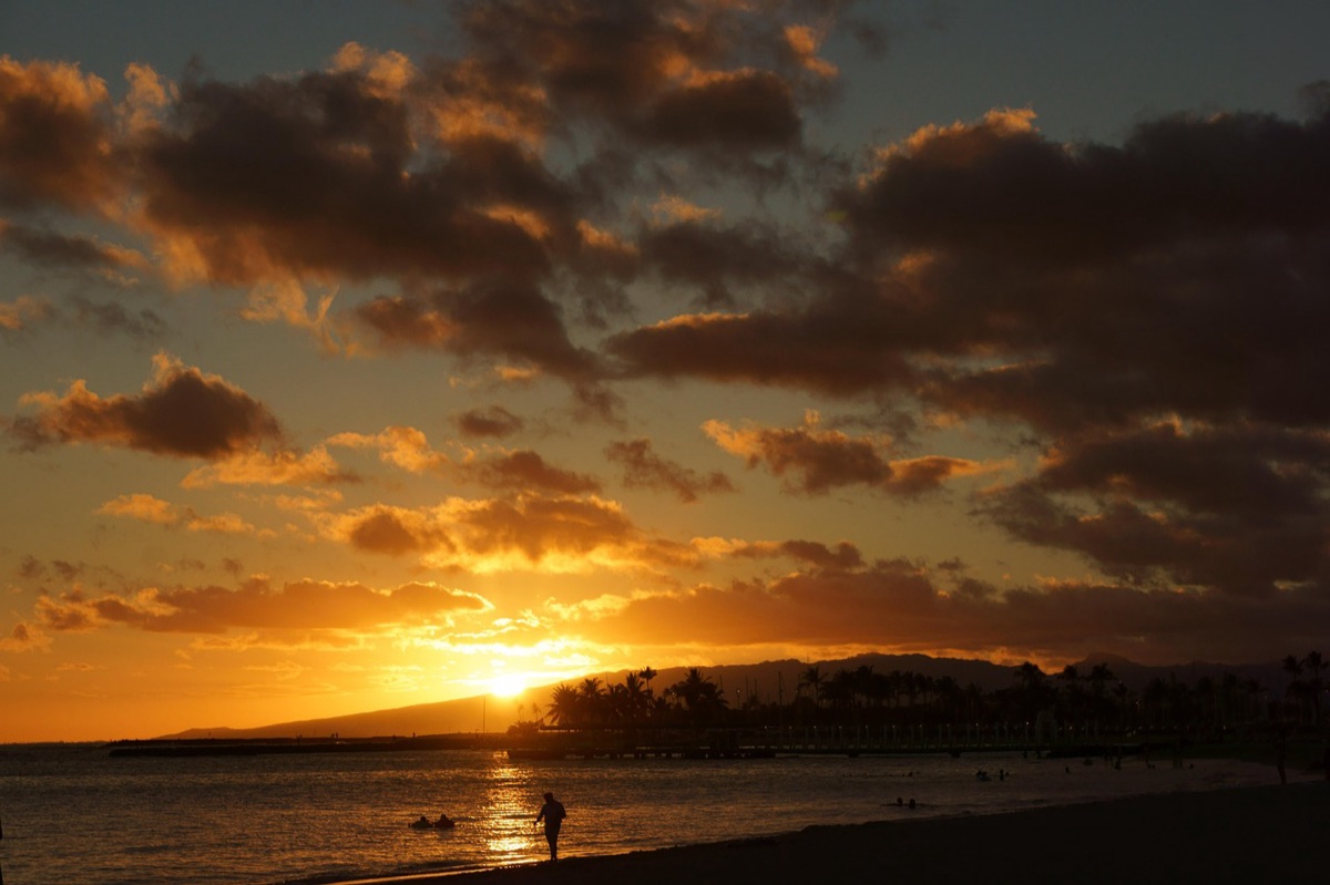 A famosa praia de Waikiki em Oahu, Havaí.