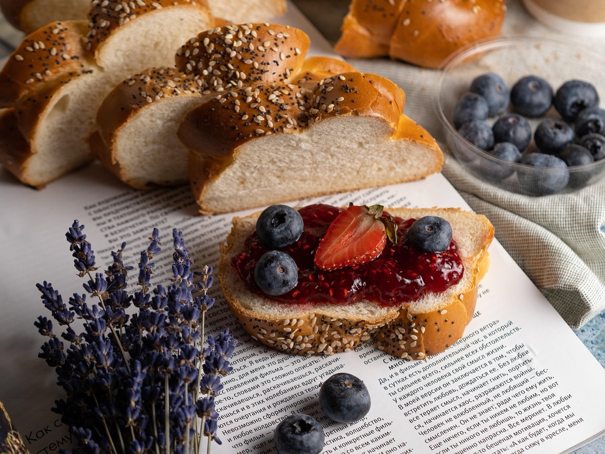 hawaii-style loaf bread with tropical ingredients