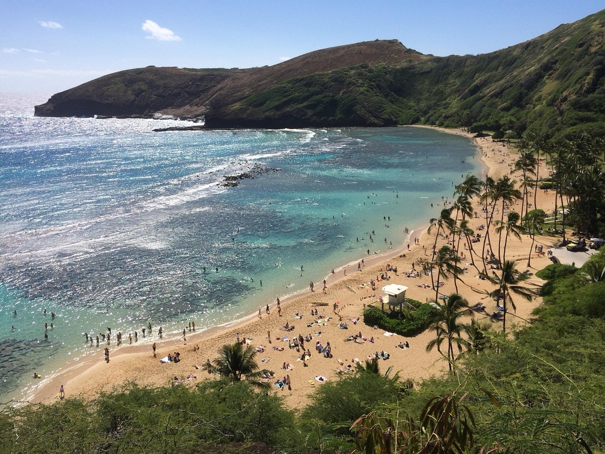 Hawaii vacation rental with outdoor living space and garden